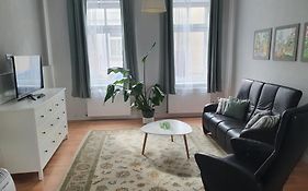 Große, familienfreundliche Ferienwohnung, ruhig im Zentrum von Güstrow
